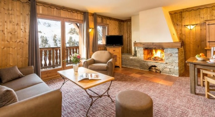 Chalet Altitude Apartments, Les Arcs: 2000 ski chalet, image 2